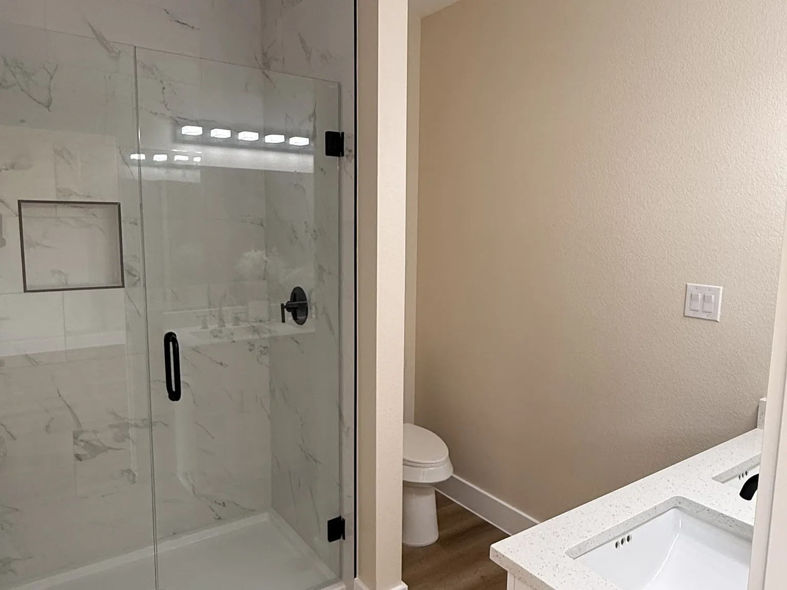 2619 Creekview Drive - 1 — Photo 3