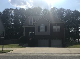 424 Waterford Cove Trl, Calera, AL 35040