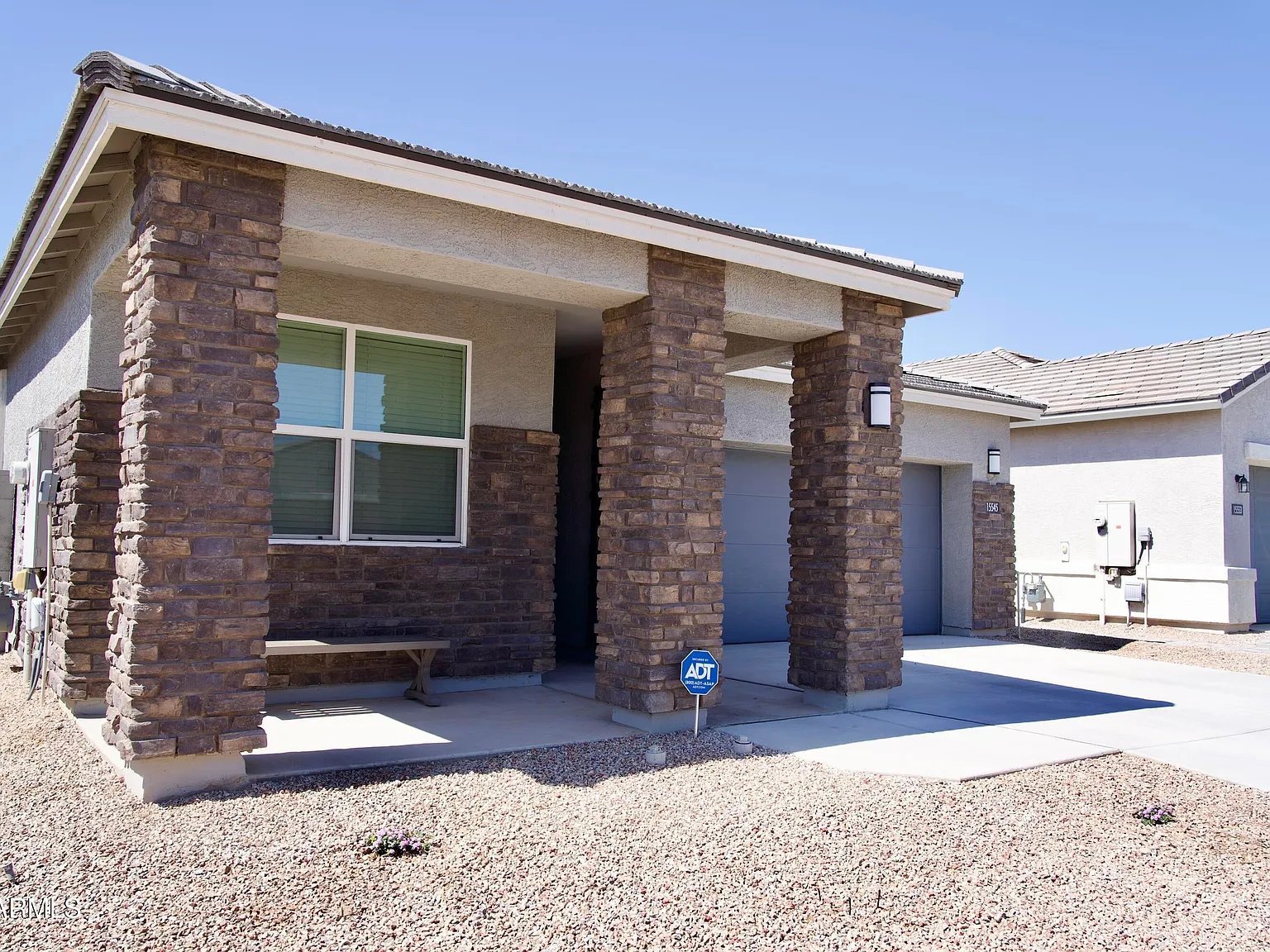 3 bed, 1611 sqft, $2,100 — Photo 2
