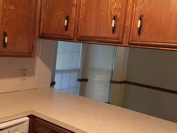 5th image of 2631 Southcrest Dr