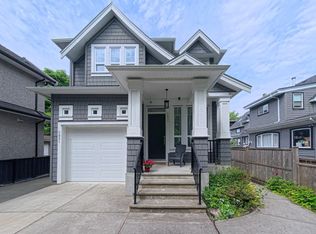 5855 Saint George St, Vancouver, BC V5W2Y4