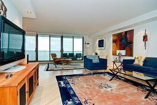 3rd image of 1212 N Lake Shore Dr APT 27CN