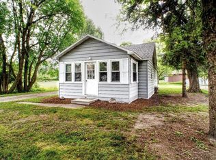 1253 W Nebobish Rd, Essexville, MI 48732