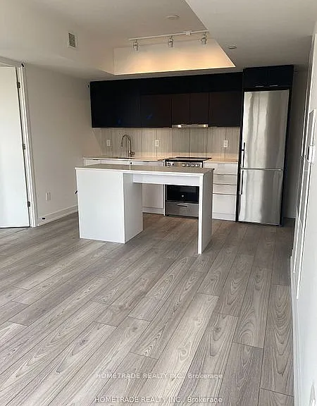 8 Tippett Rd #409 — Photo 7