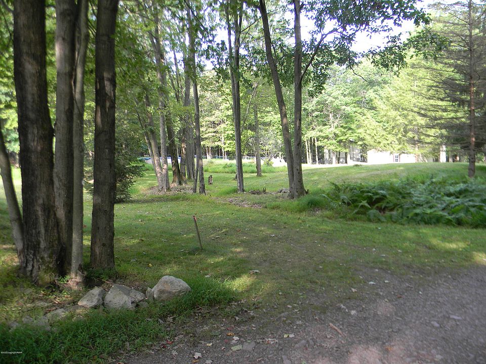 1st image of 523 Sylvester Dr