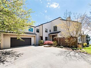 9 Starboard Ln, Barrington, RI 02806