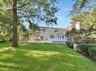 198 Hoover Dr, Cresskill, NJ 07626