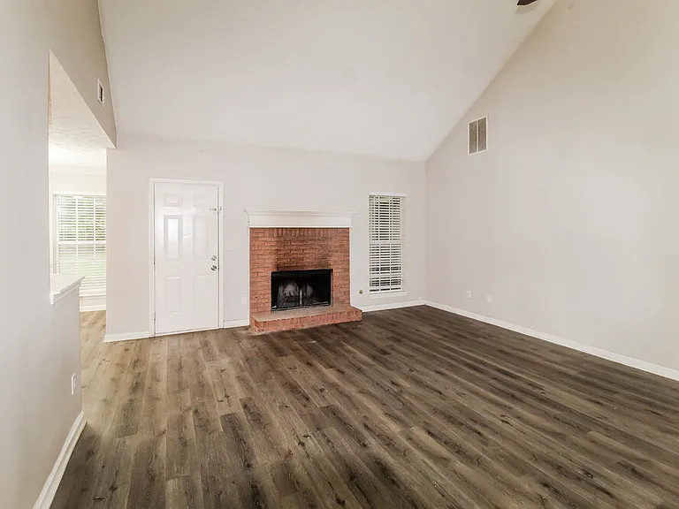 850 Chaseridge Dr — Photo 4