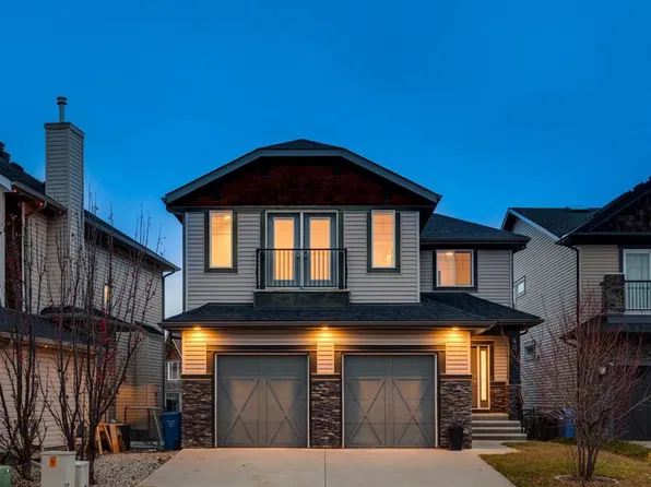 40 S Val Gardena Ct SW, Calgary, AB T3H 0L4
