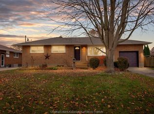 4 Jupiter Ave, Chatham Kent, ON N7M 4C5
