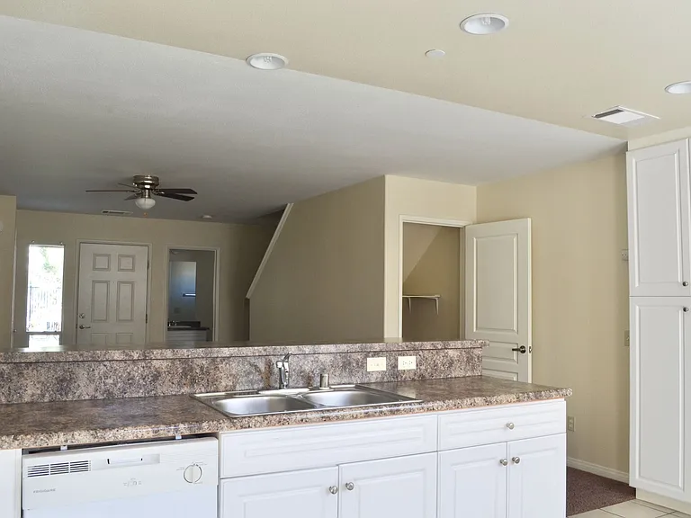 16348 Sequoia St — Photo 5