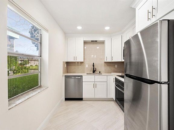 Home For Sale In Kings Point
