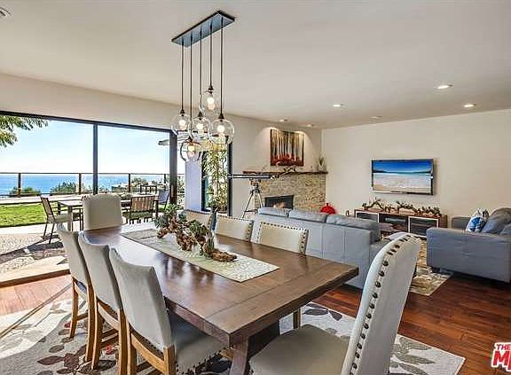 5th image of 3644 Malibu Vista Dr