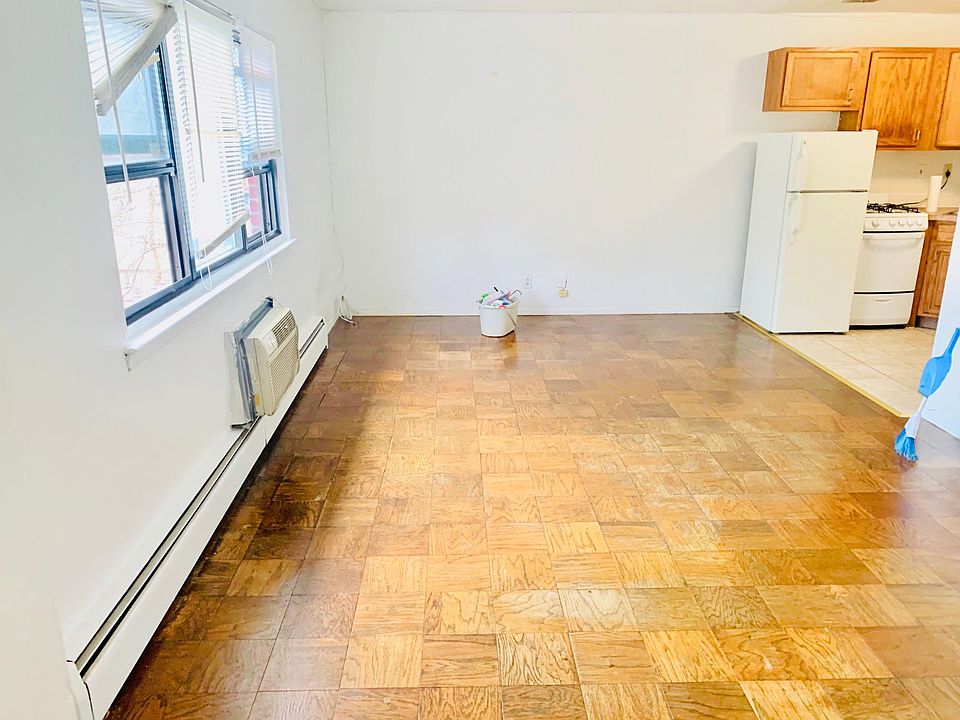 2nd image of 3 Van Wart Ave #10