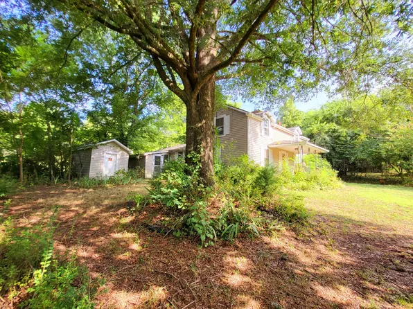 8101 Museville Rd, Chatham, VA 24531