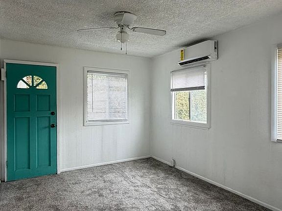 2nd image of 3621-3623 Eugene Pl #3621