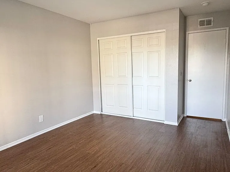 1200 Gaviota Ave #108 — Photo 7