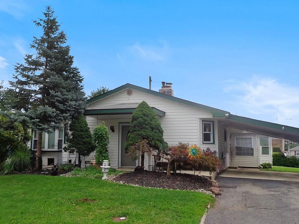 1st image of 32 Valley Rd