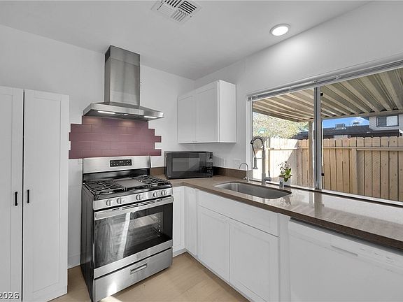 5th image of 6154 Meadow Vista Ln