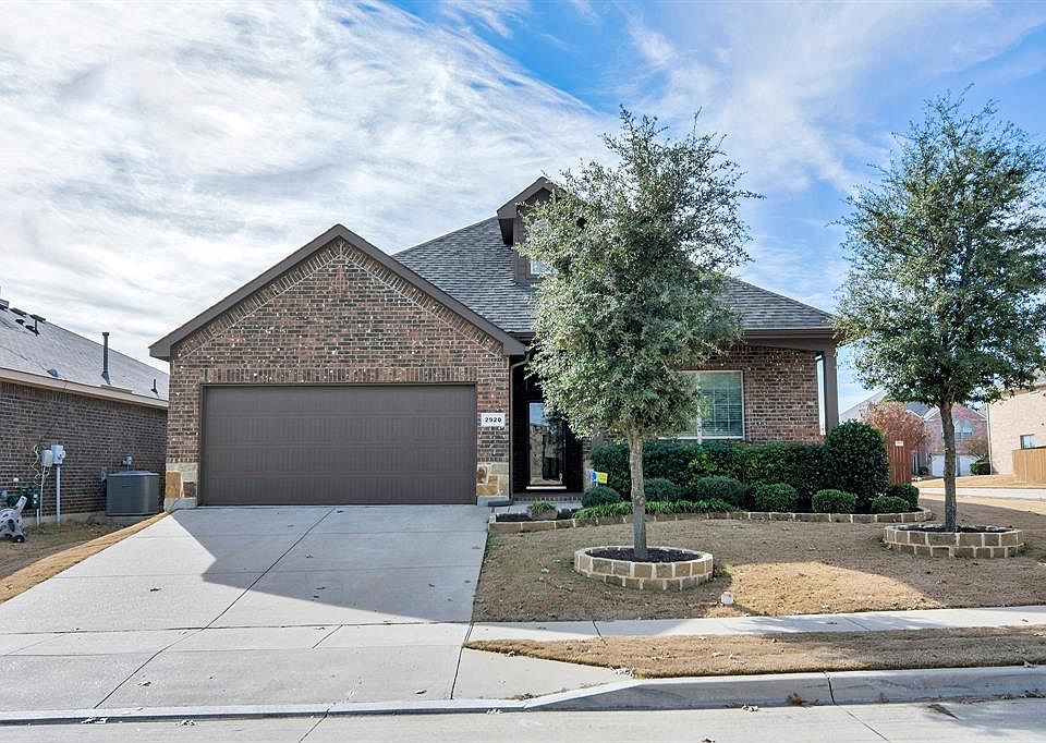 1st image of 2920 Maple Creek Dr