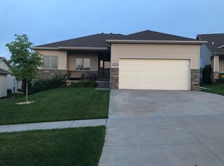 5705 Cavvy Rd, Lincoln, NE 68516