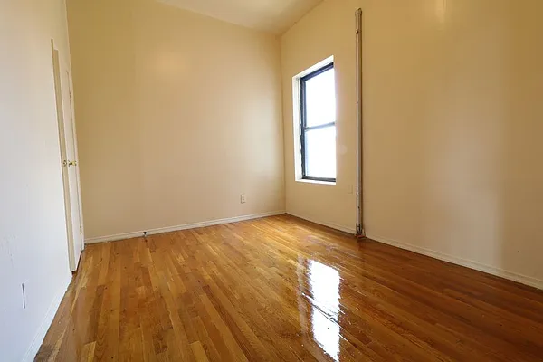 Rented by Alma Realty Corp. | media 6