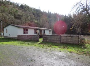 1865 Clarks Branch Rd, Myrtle Creek, OR 97457