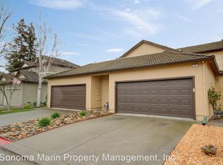 39 Freedom Pl, Rohnert Park, CA 94928