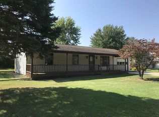101 Willow Dr, Walkerton, IN 46574