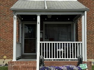 2802 Kirkleigh Rd, Dundalk, MD 21222