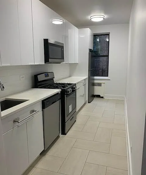 42-42 Judge St #5F — Photo 2