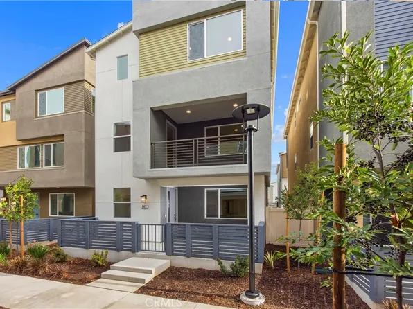 947 E 3rd St, Santa Ana, CA 92701