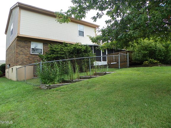 2nd image of 6067 Cedar Hill Ln