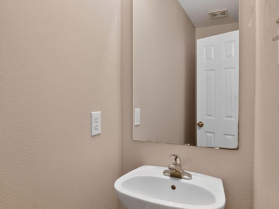 5th image of 1191 N Aberdeen Dr