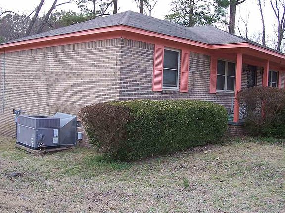 5th image of 24 Archwood Dr