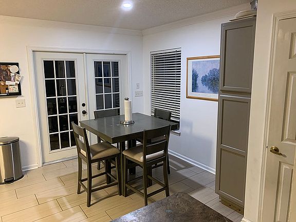 Breakfast nook