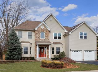 3 Nappi Ct, Hazlet, NJ 07730