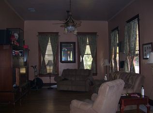 107 E Kolstad St, Palestine, TX