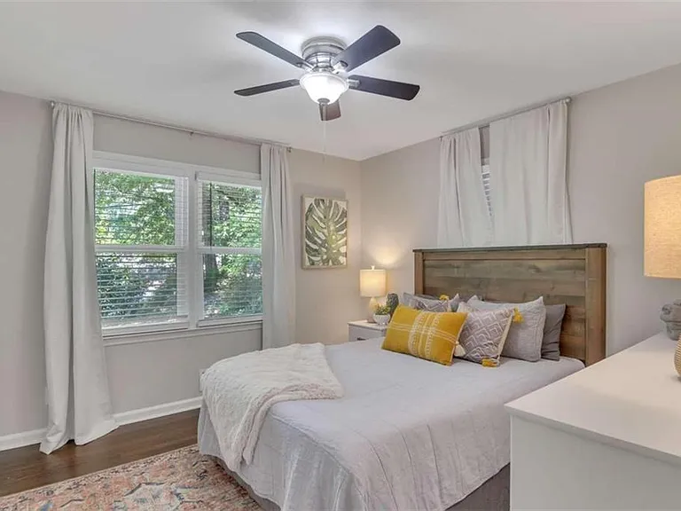1386 Sandtown Rd SW — Photo 12