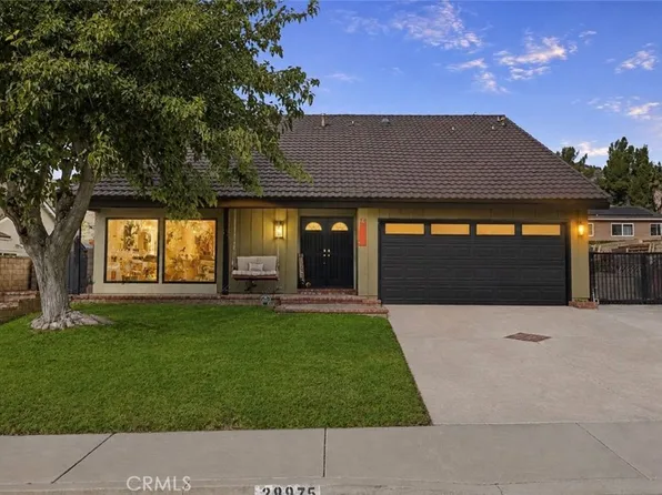 28975 Lotusgarden Dr, Santa Clarita, CA 91387