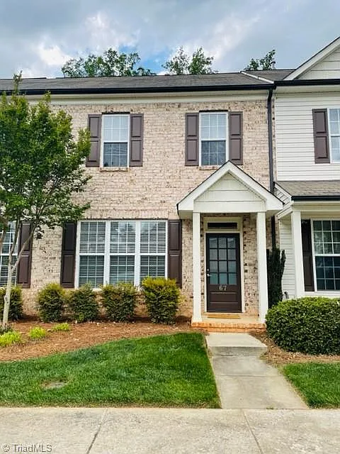 67 Rhododendron Dr