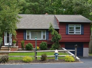 18 High Mountain Rd, Ringwood, NJ 07456
