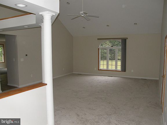 5th image of 46155 Greens Rest Dr
