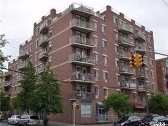 1st image of 35-06 Leavitt St Unit 4I