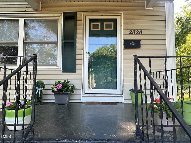 2828 Oberlin Rd — Photo 1