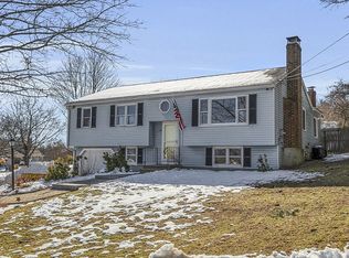 113 Long Hill Dr, Leominster, MA 01453