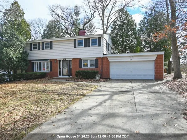 1321 Wiesner St, Green Bay, WI 54304