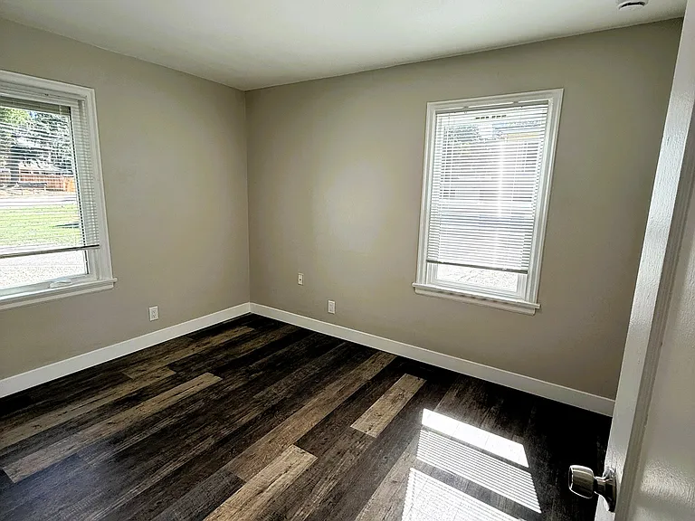 14402 Washington Ave SW #1 — Photo 6
