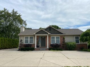 3351 Crooks Rd, Rochester Hills, MI 48309