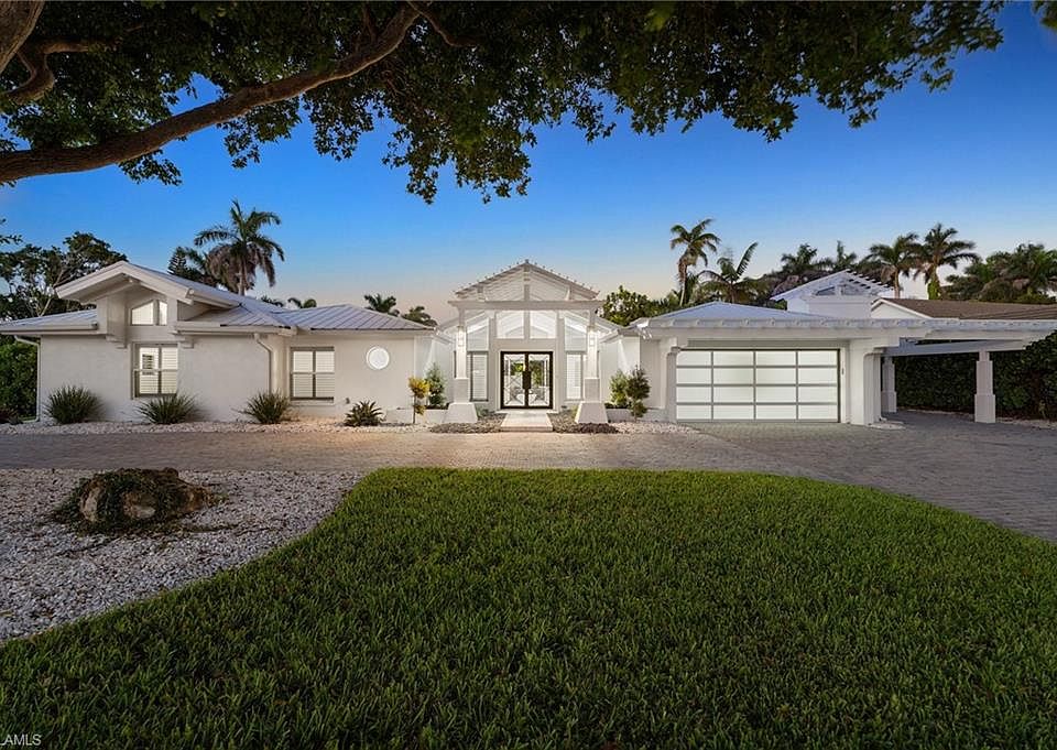 1st image of 645 Park Shore DR
